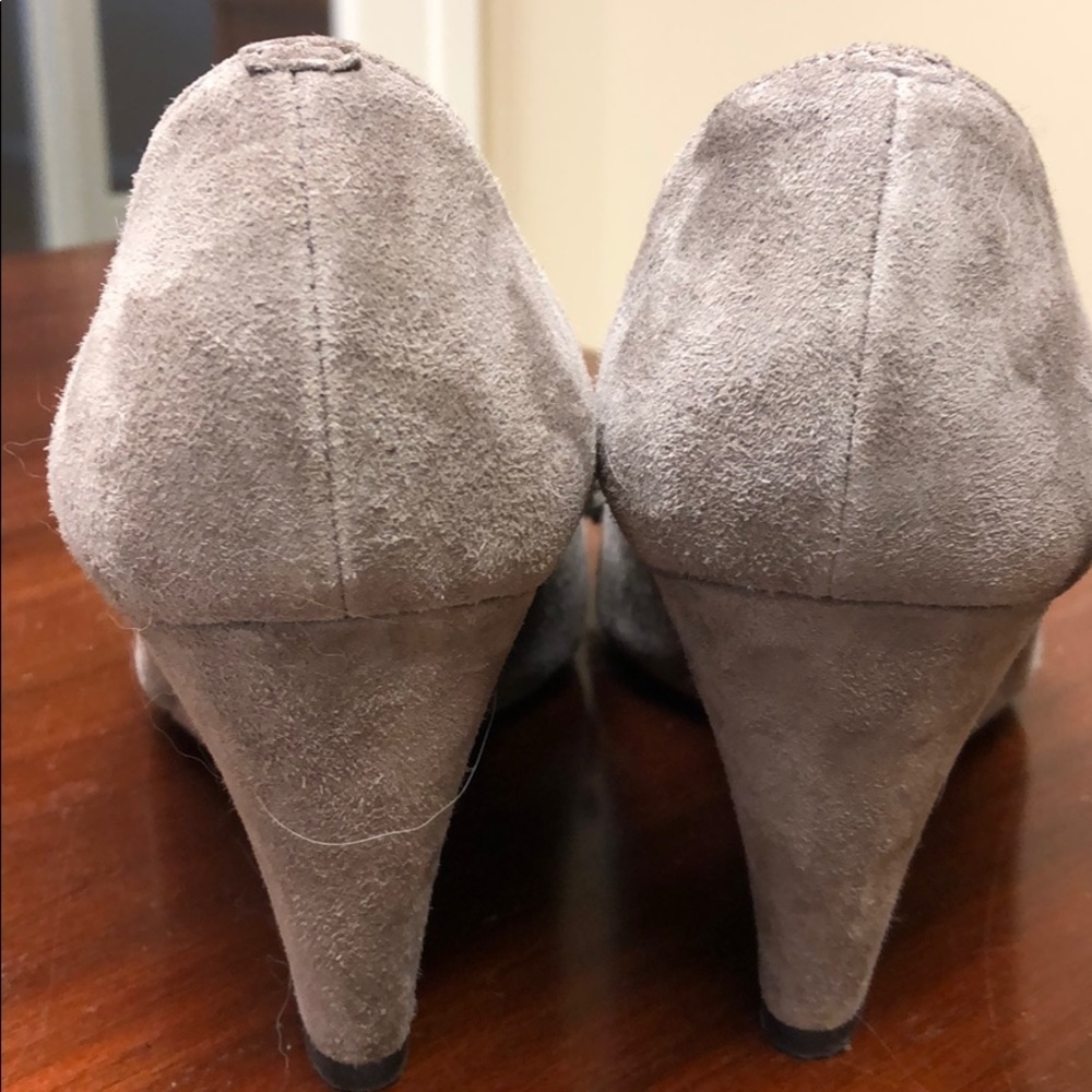 Kate Spade ♠️ light gray wedges sz 7 - Picture 5 of 7